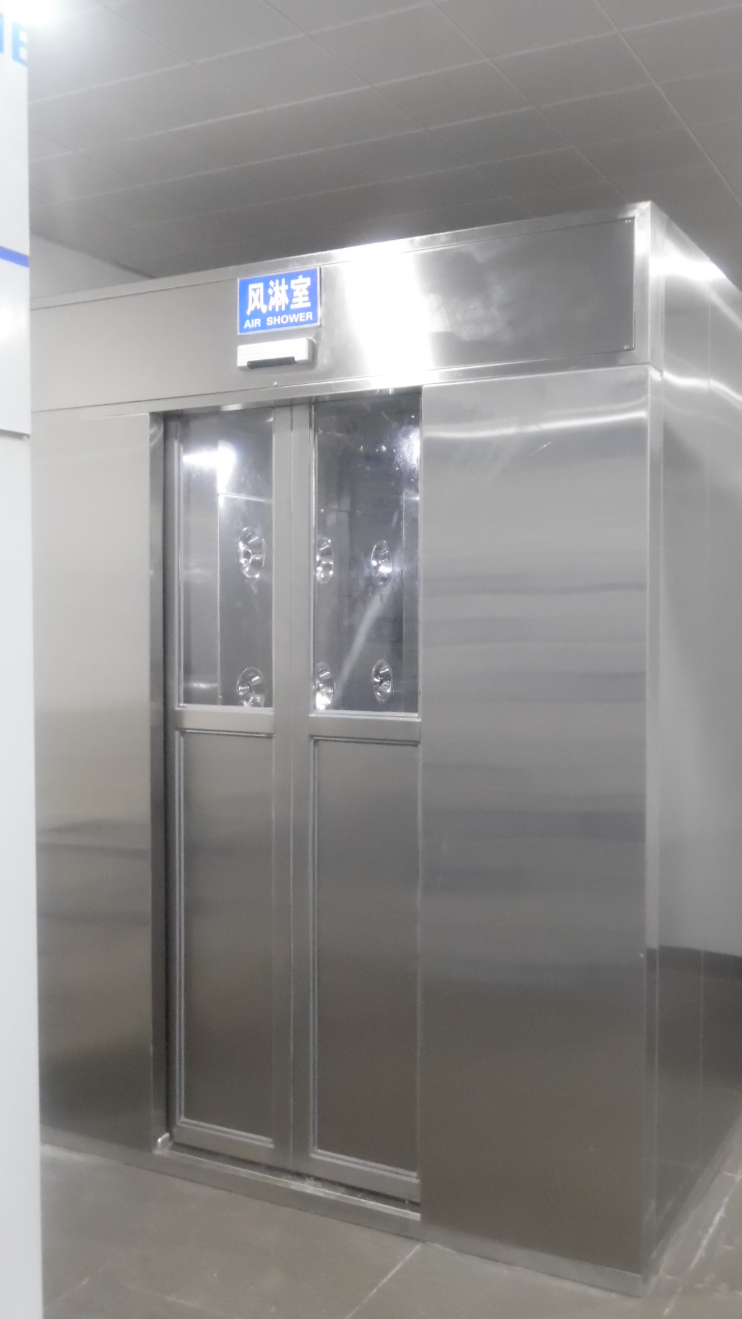 【平?jīng)鲲L(fēng)淋室價格】怎么進(jìn)行風(fēng)淋室的維護(hù)及保養(yǎng)-有哪些事項需要注意？