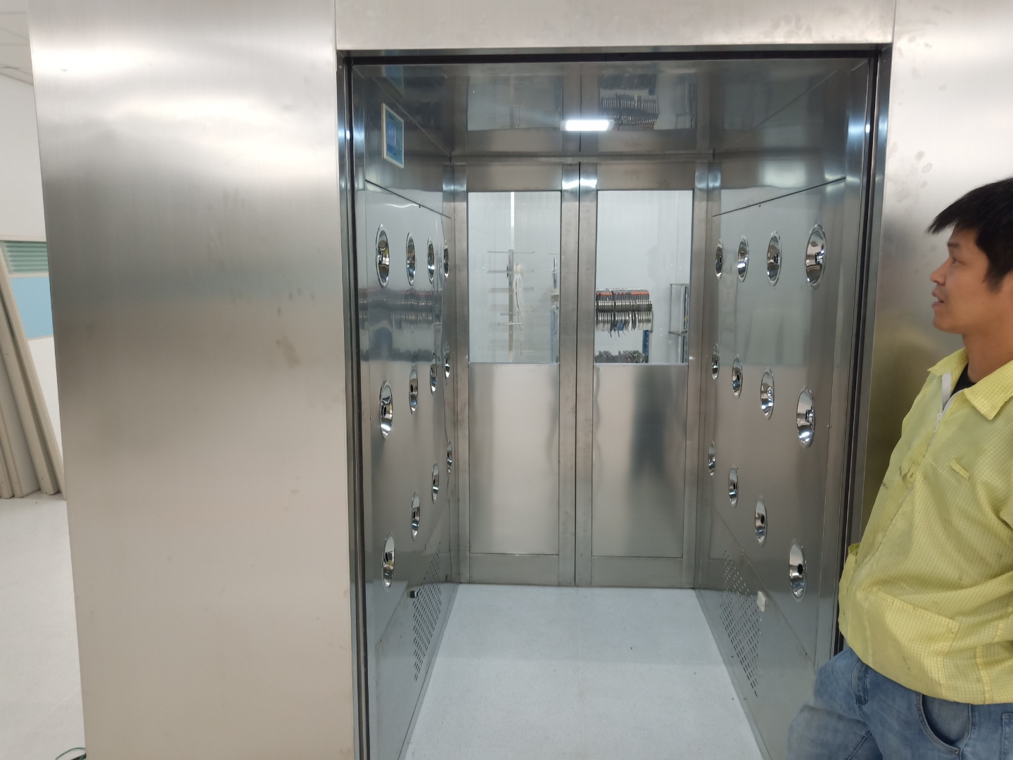 包裝制品廠風淋室：風淋室在牛奶車間的應用有哪些？